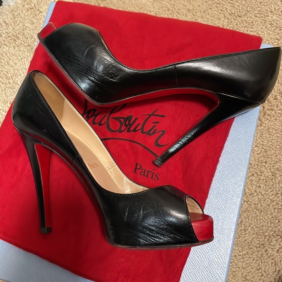 Christian Louboutin Black platform shoe - Picture 3 of 8